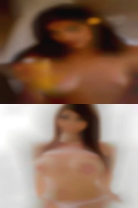 Shaved head nude pussy woman.